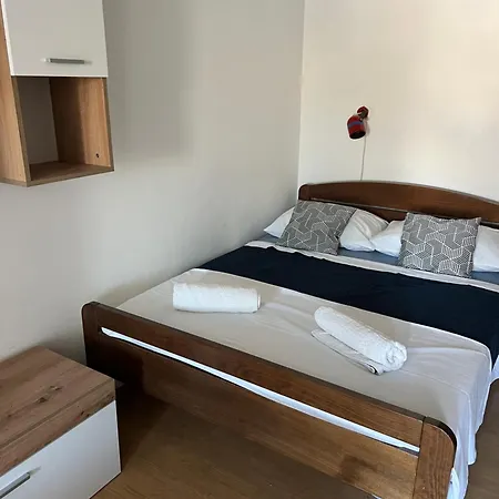 Mia Pag Appartement *