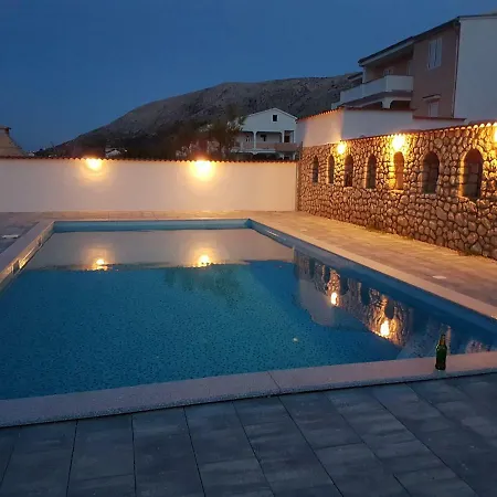 Apartamento Mia Pag Pag Town